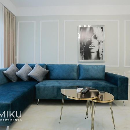טיראנה Miku Apartment - Vibrant 1Bd Apartment At Olympic Residence מראה חיצוני תמונה