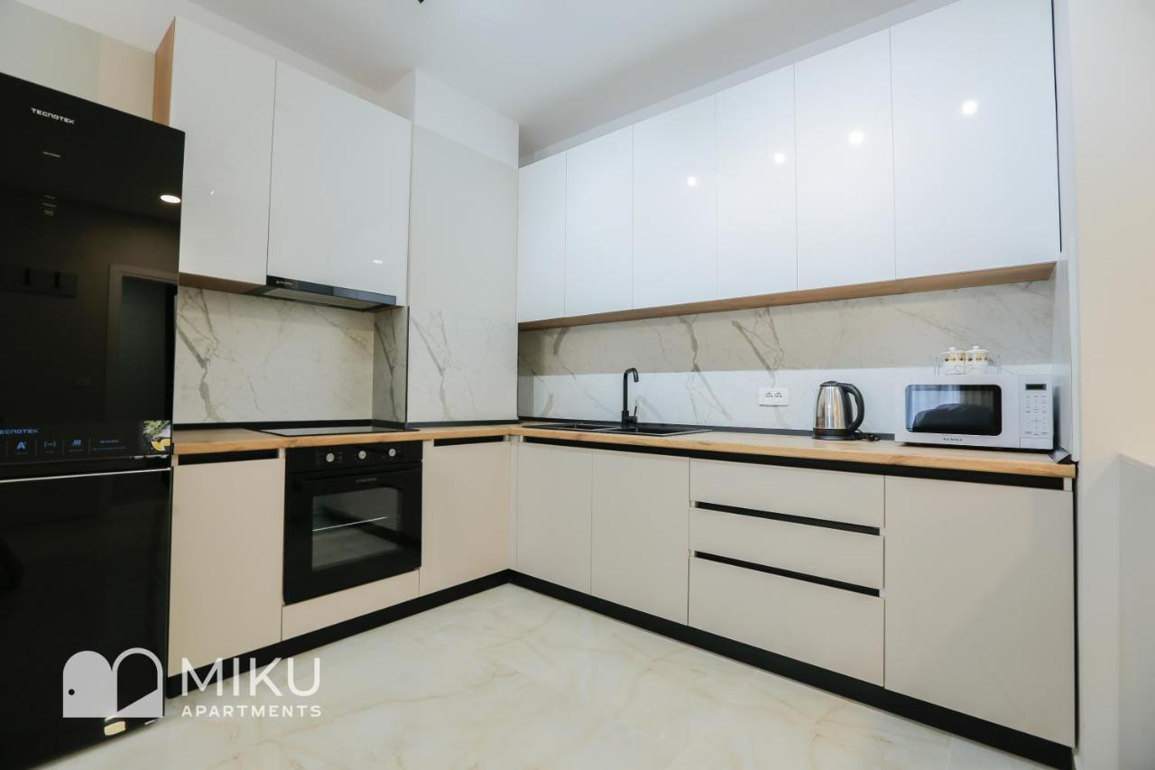 טיראנה Miku Apartment - Vibrant 1Bd Apartment At Olympic Residence מראה חיצוני תמונה