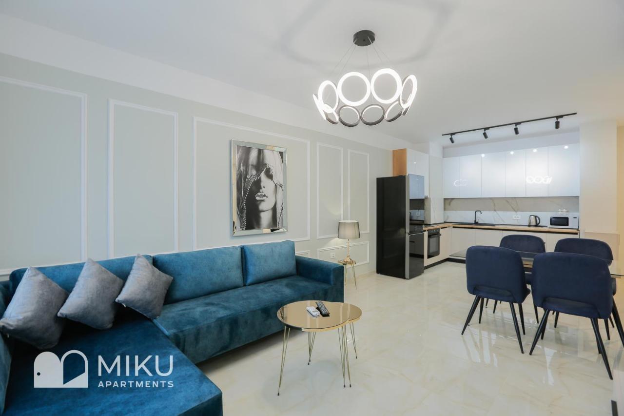 טיראנה Miku Apartment - Vibrant 1Bd Apartment At Olympic Residence מראה חיצוני תמונה