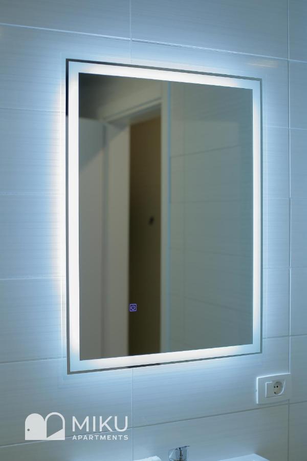 טיראנה Miku Apartment - Vibrant 1Bd Apartment At Olympic Residence מראה חיצוני תמונה